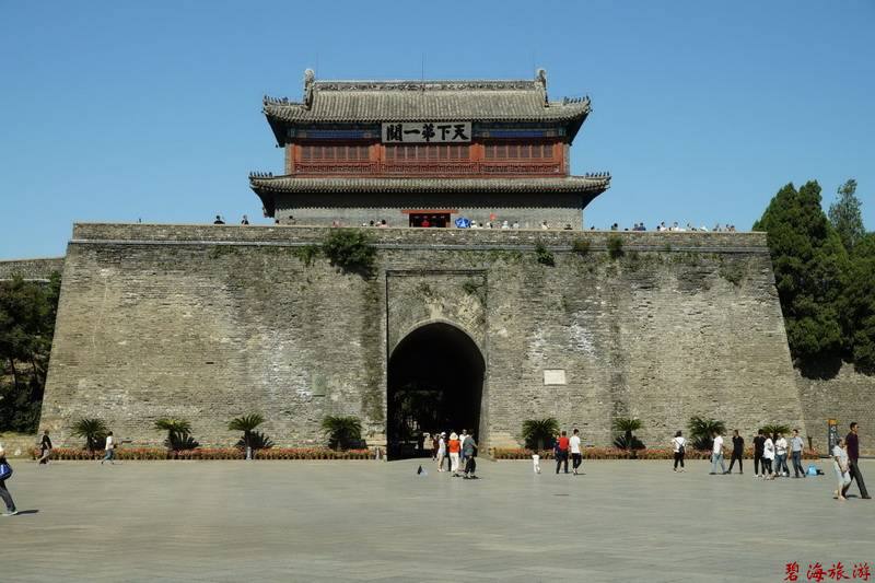 超值“山海關(guān)十年暢游卡”（包含天下第一關(guān)、老龍頭、角山、長(zhǎng)壽山、孟姜女廟等九大景區(qū)）